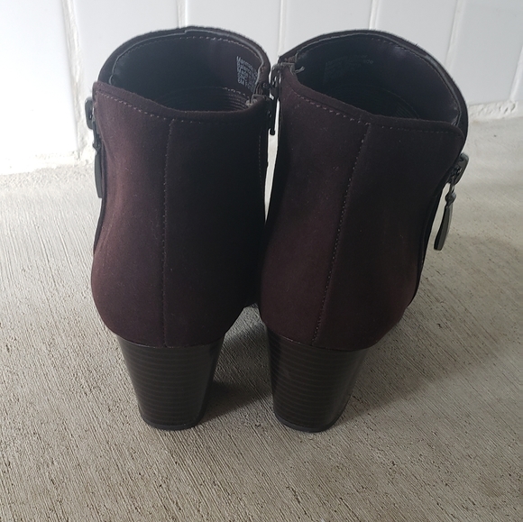 Style & Co Brown Suede Booties Size 6 - Picture 3 of 4